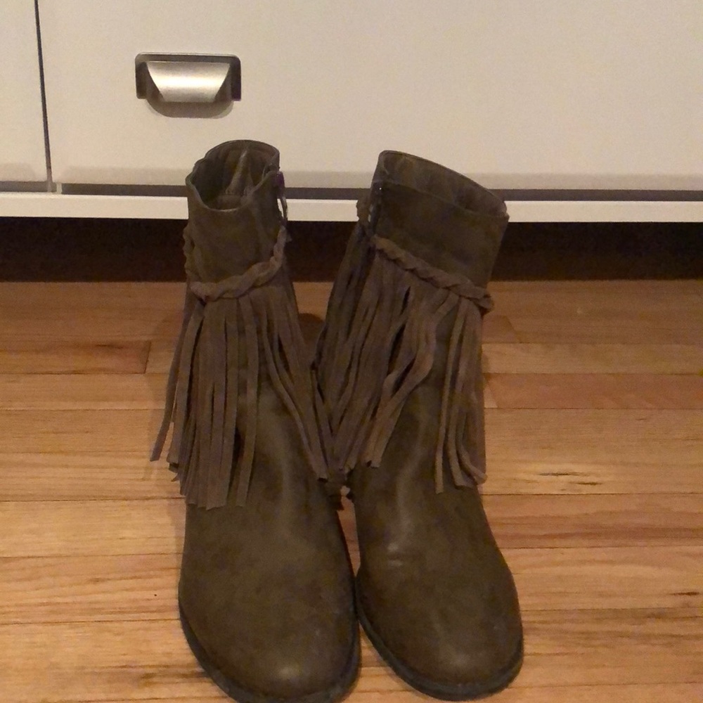 Fringe Booties - Picture 2 of 3